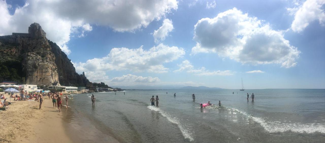 Beach Holiday Villa Terracina Buitenkant foto
