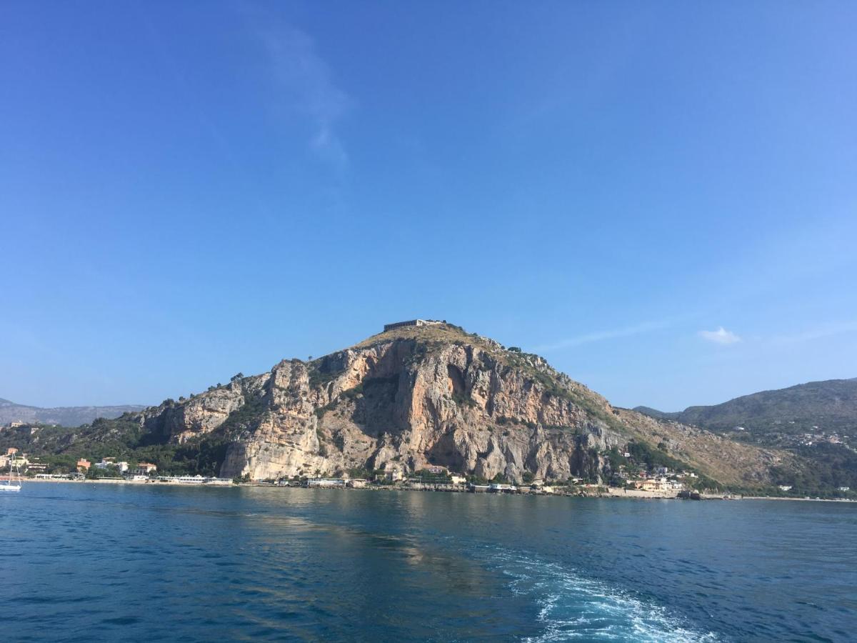 Beach Holiday Villa Terracina Buitenkant foto