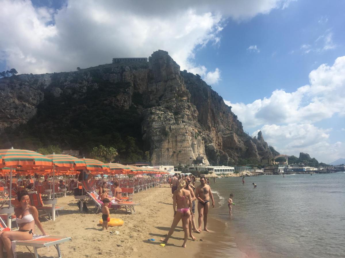 Beach Holiday Villa Terracina Buitenkant foto