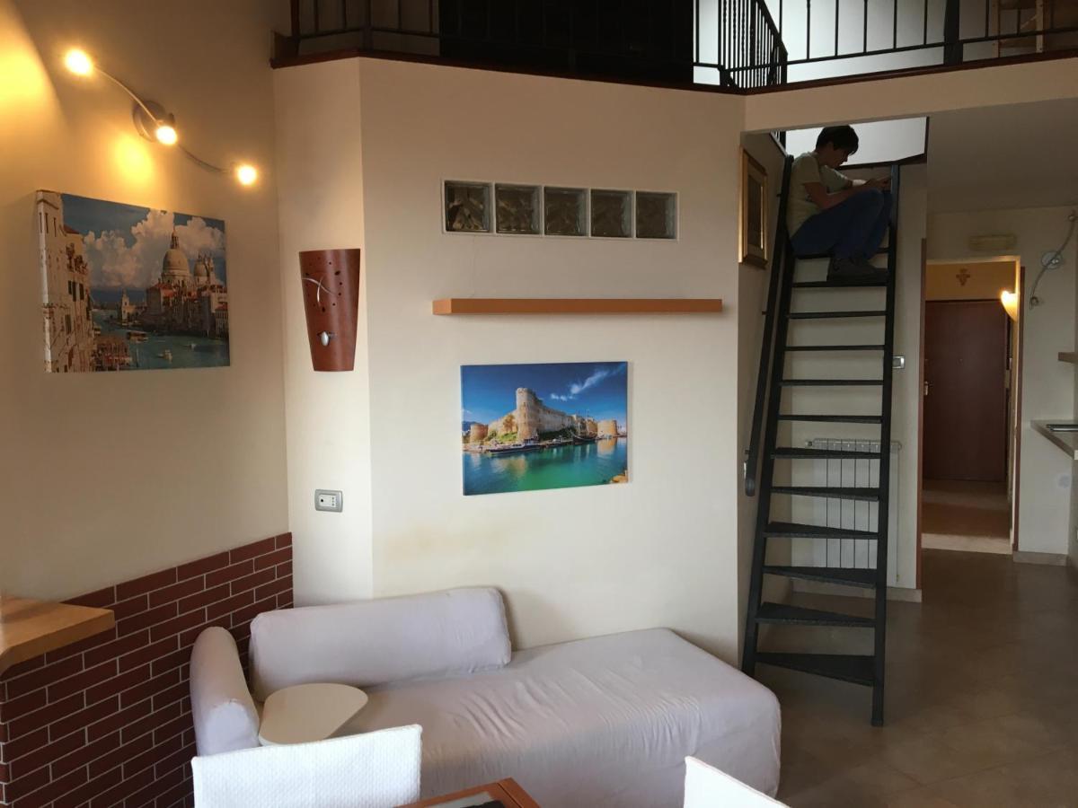 Beach Holiday Villa Terracina Buitenkant foto